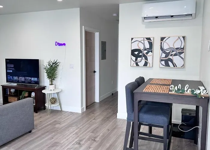 New Built House In Los Angeles!